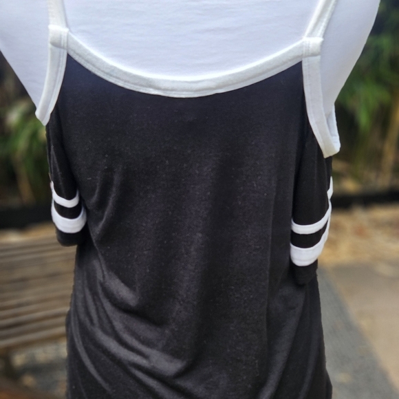 Express black and white cold shoulder top w racing stripes cool & comfortable - Picture 4 of 6